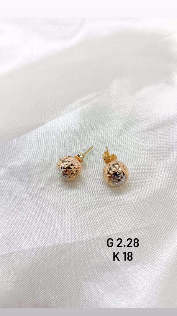 2,28g _18k_earring