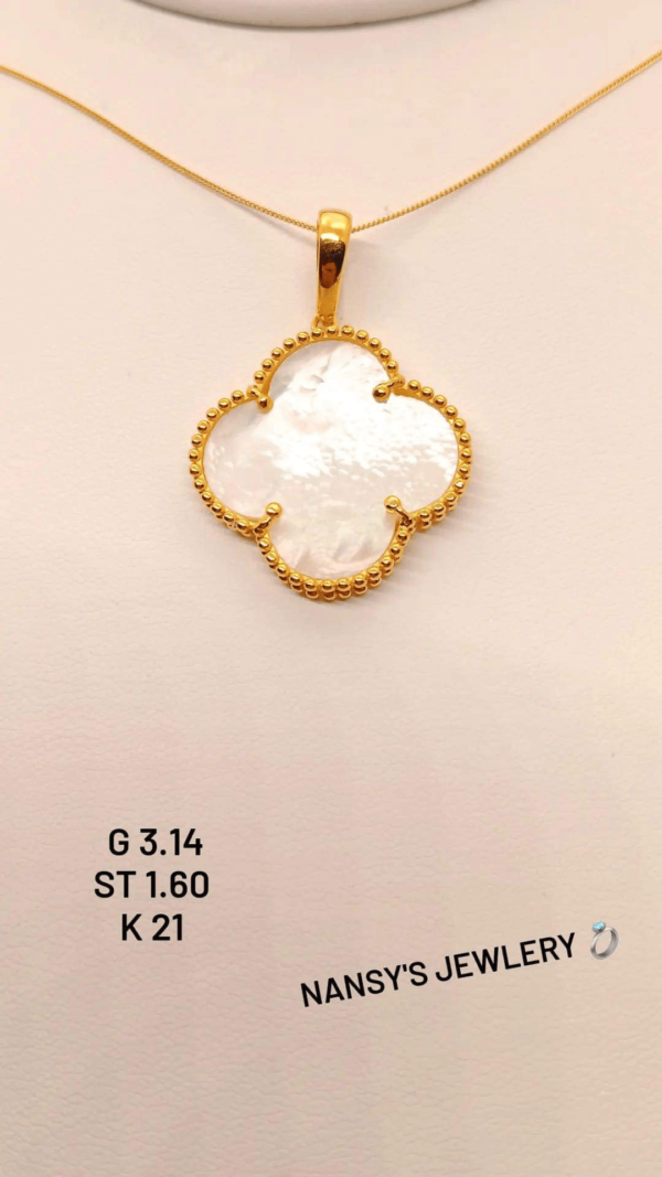 21k_pendant_van_Cleef_white_ 3.14