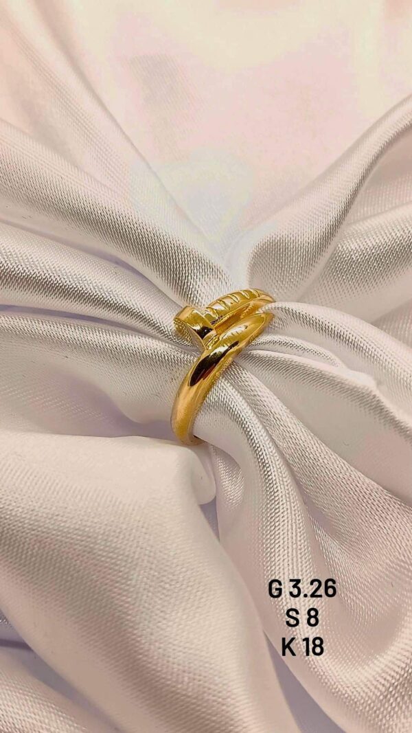 3.26g _18k_ring_Cartier_size_8