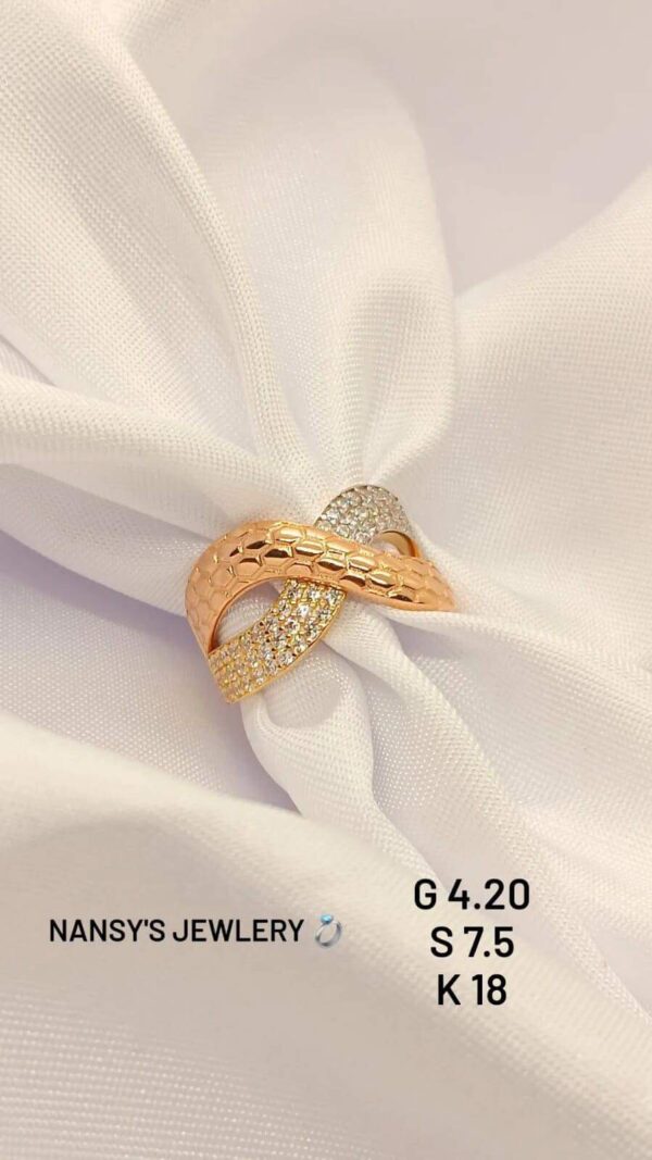 4.20g _18k_ring_size_7.5