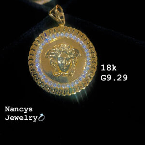 9,29g _Versace_pendant_18k