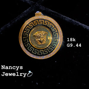 9,44g _Versace_pendant_18k